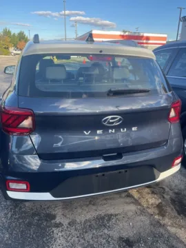 More photos of 2022 Hyundai Venue Limited at Hi Lo Auto Sales - Cockeysville, MD