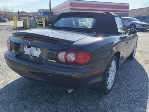 More photos of 2004 Mazda Miata at Hi Lo Auto Sales - Cockeysville, MD