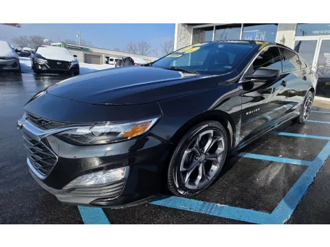 More photos of 2022 CHEVROLET MALIBU LT at NWI Auto Luxury Merrillville, IN