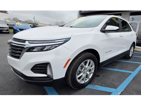 More photos of 2022 CHEVROLET EQUINOX LT at NWI Auto Luxury Merrillville, IN