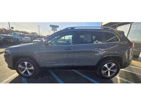 Another view of 2021 JEEP CHEROKEE LIMITED for sale in Merrillville, IN at NWI Auto Luxury Merrillville
