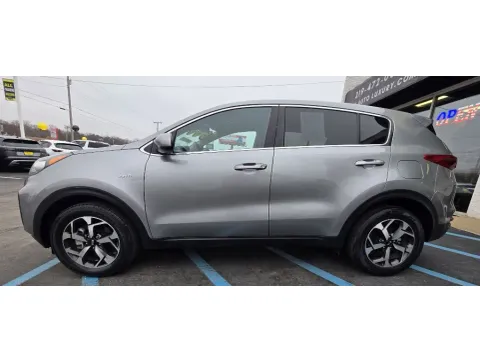 More photos of 2022 KIA SPORTAGE LX at NWI Auto Luxury Merrillville, IN