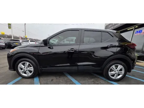 More photos of 2024 NISSAN KICKS at NWI Auto Luxury Merrillville, IN