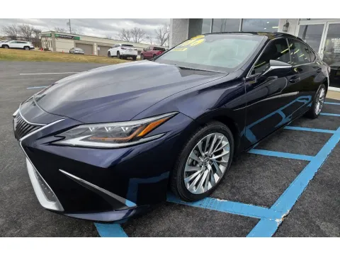 Another view of 2020 LEXUS ES 350 ULTRA LUXURY for sale in Merrillville, IN at NWI Auto Luxury Merrillville