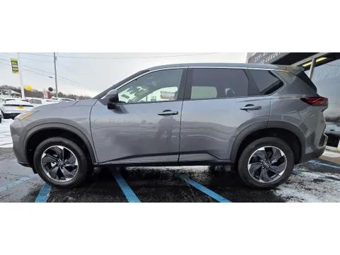 More photos of 2025 NISSAN ROGUE SV at NWI Auto Luxury Merrillville, IN