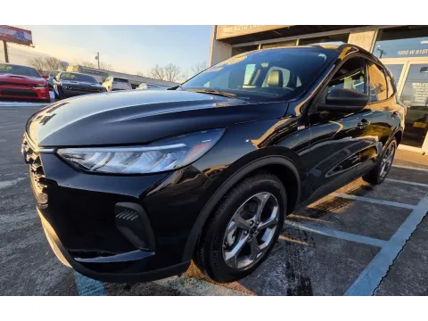 More photos of 2025 FORD ESCAPE ST-LINE at NWI Auto Luxury Merrillville, IN