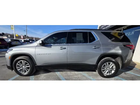 More photos of 2023 CHEVROLET TRAVERSE LT CLOTH at NWI Auto Luxury Merrillville, IN