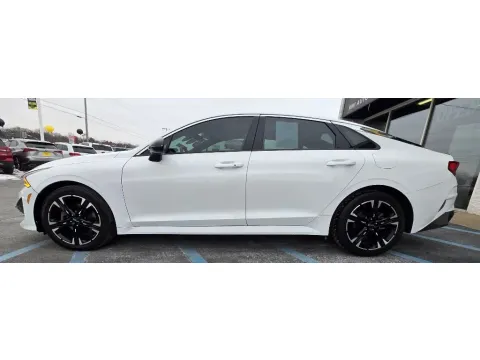 More photos of 2022 KIA K5 GT-LINE at NWI Auto Luxury Merrillville, IN