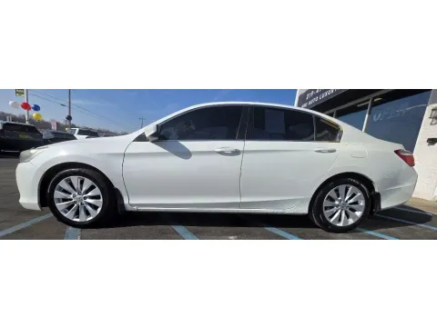 More photos of 2013 HONDA ACCORD LX at NWI Auto Luxury Merrillville, IN