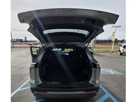 More photos of 2025 CHEVROLET EQUINOX LT at NWI Auto Luxury Merrillville, IN