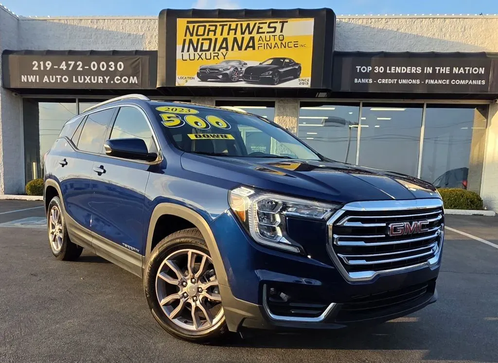 Blue 2023 GMC TERRAIN SLT for sale in Merrillville, IN