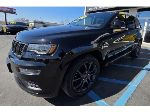 Another view of 2021 JEEP GRAND CHEROKEE HIGH ALTITUDE for sale in Merrillville, IN at NWI Auto Luxury Merrillville