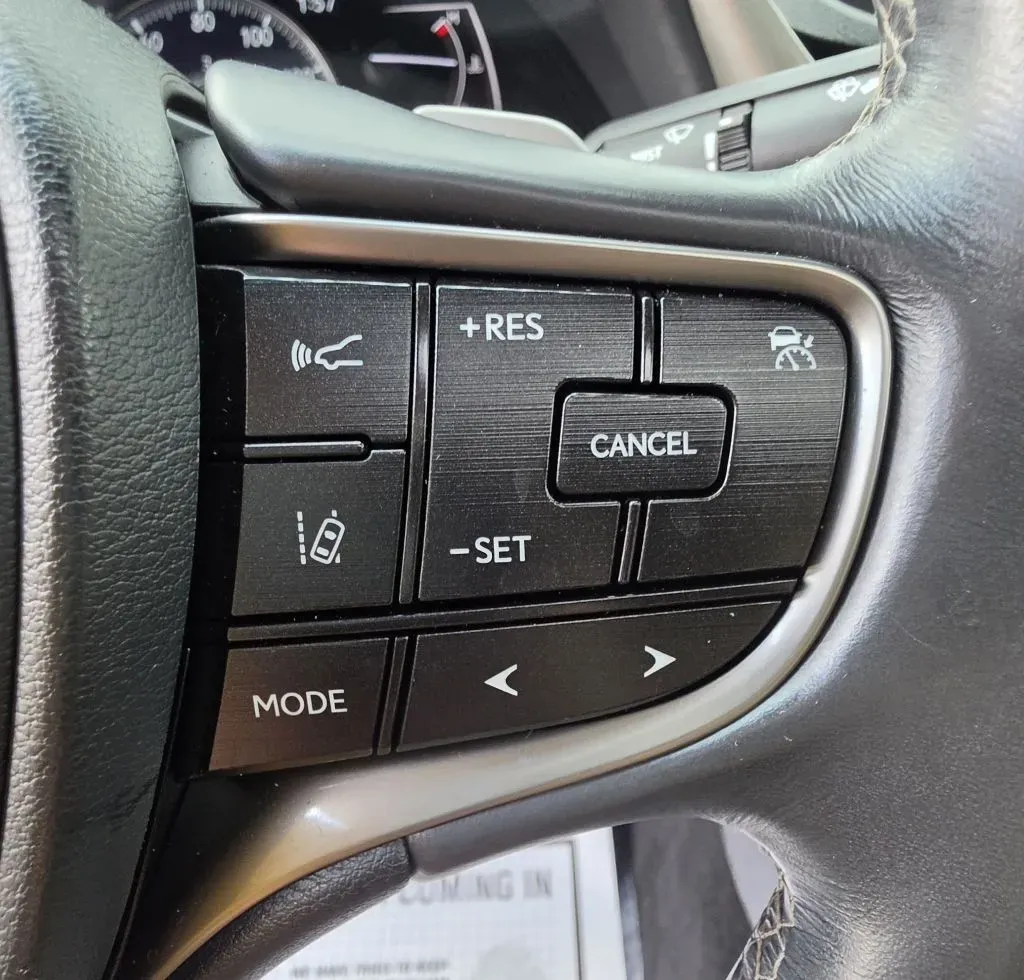 2019 Lexus ES 350 - Photo 17