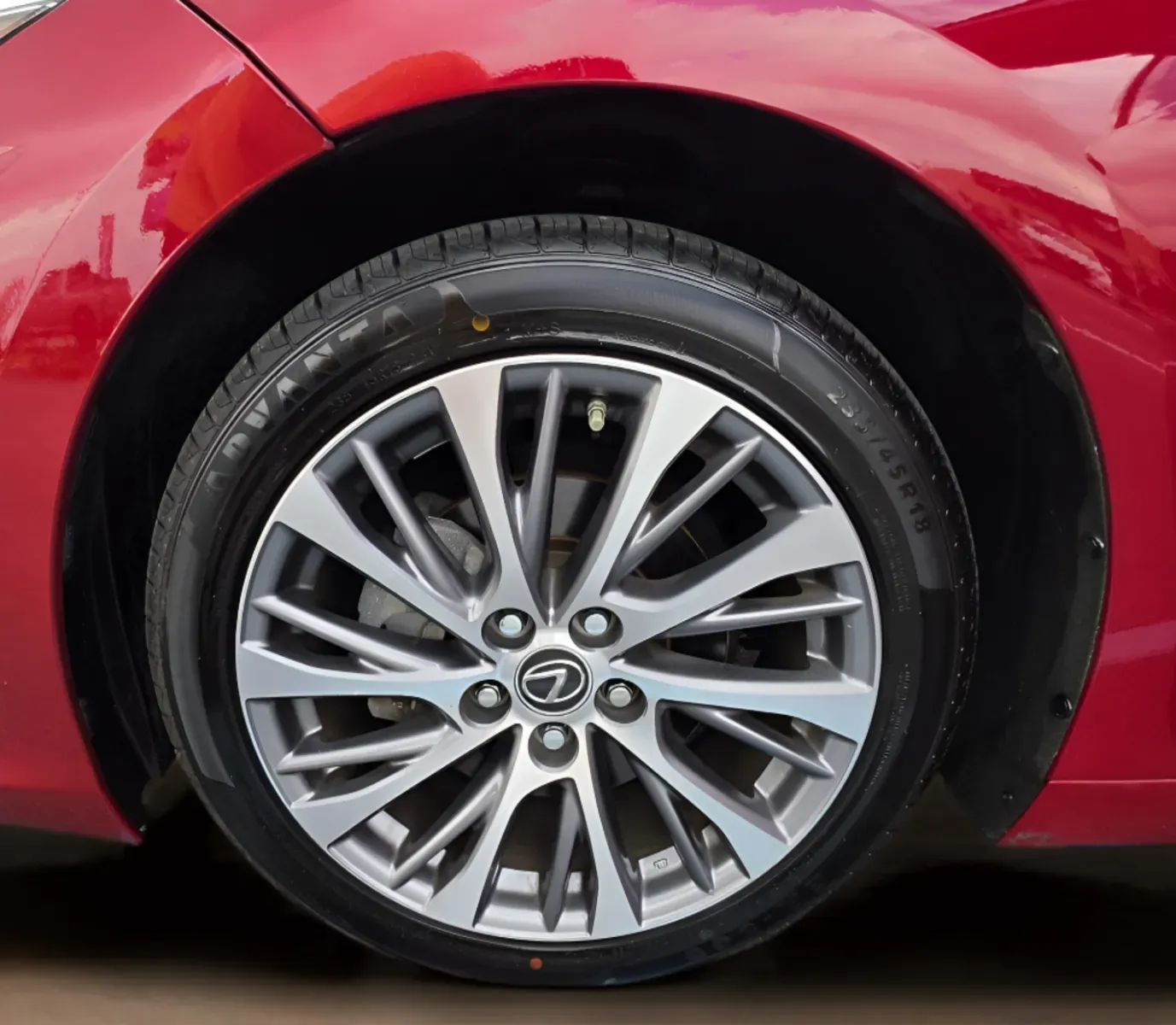 2019 Lexus ES 350 - Photo 33