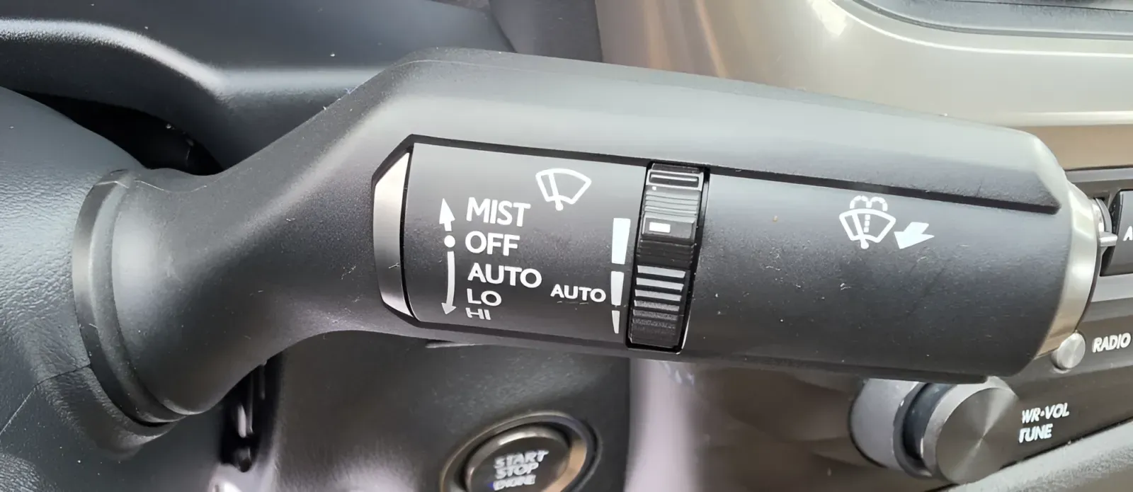 2019 Lexus ES 350 - Photo 19