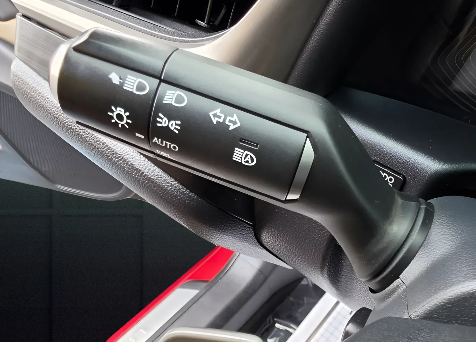 2019 Lexus ES 350 - Photo 21