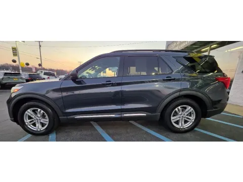 More photos of 2022 FORD EXPLORER XLT at NWI Auto Luxury Merrillville, IN