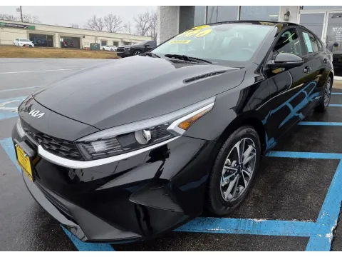 More photos of 2023 KIA FORTE LX at NWI Auto Luxury Merrillville, IN