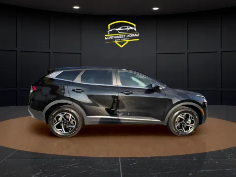 More photos of 2024 KIA SPORTAGE LX at NWI Auto Luxury Merrillville, IN