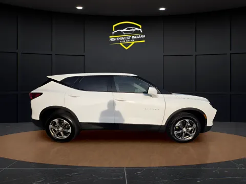 More photos of 2025 CHEVROLET BLAZER LT at NWI Auto Luxury Merrillville, IN