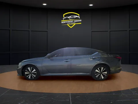 Another view of 2021 NISSAN ALTIMA 2.5 SV for sale in Merrillville, IN at NWI Auto Luxury Merrillville