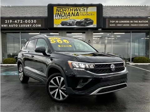 Black 2024 VOLKSWAGEN TAOS SE for sale in Merrillville, IN