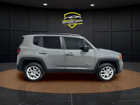 More photos of 2022 JEEP RENEGADE LATITUDE at NWI Auto Luxury Merrillville, IN