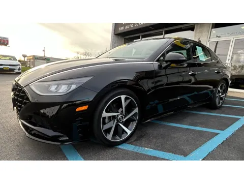 Another view of 2023 HYUNDAI SONATA SEL PLUS for sale in Merrillville, IN at NWI Auto Luxury Merrillville