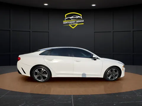 More photos of 2022 KIA K5 EX at NWI Auto Luxury Merrillville, IN