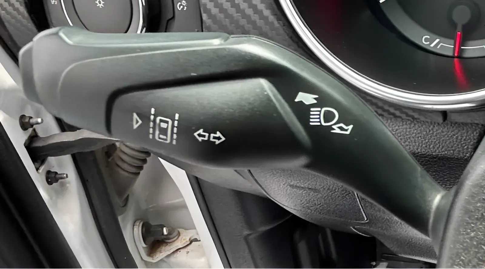 2021 Ford Mustang EcoBoost - Photo 16