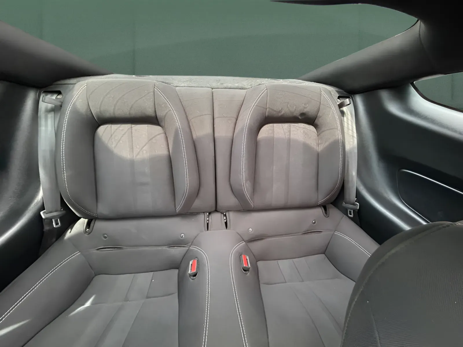 2021 Ford Mustang EcoBoost - Photo 22