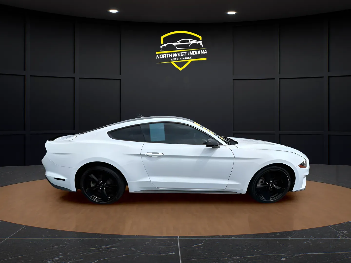 2021 Ford Mustang EcoBoost - Photo 6