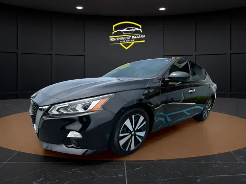 Black 2021 NISSAN ALTIMA 2.5 SL for sale in Merrillville, IN