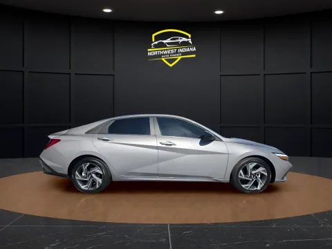 More photos of 2025 HYUNDAI ELANTRA SEL SPORT at NWI Auto Luxury Merrillville, IN