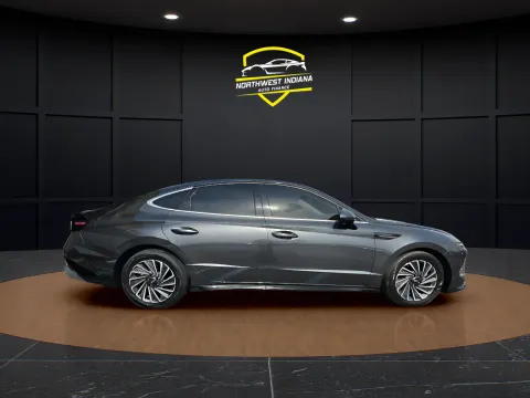 More photos of 2025 HYUNDAI SONATA HYBRID SEL at NWI Auto Luxury Merrillville, IN