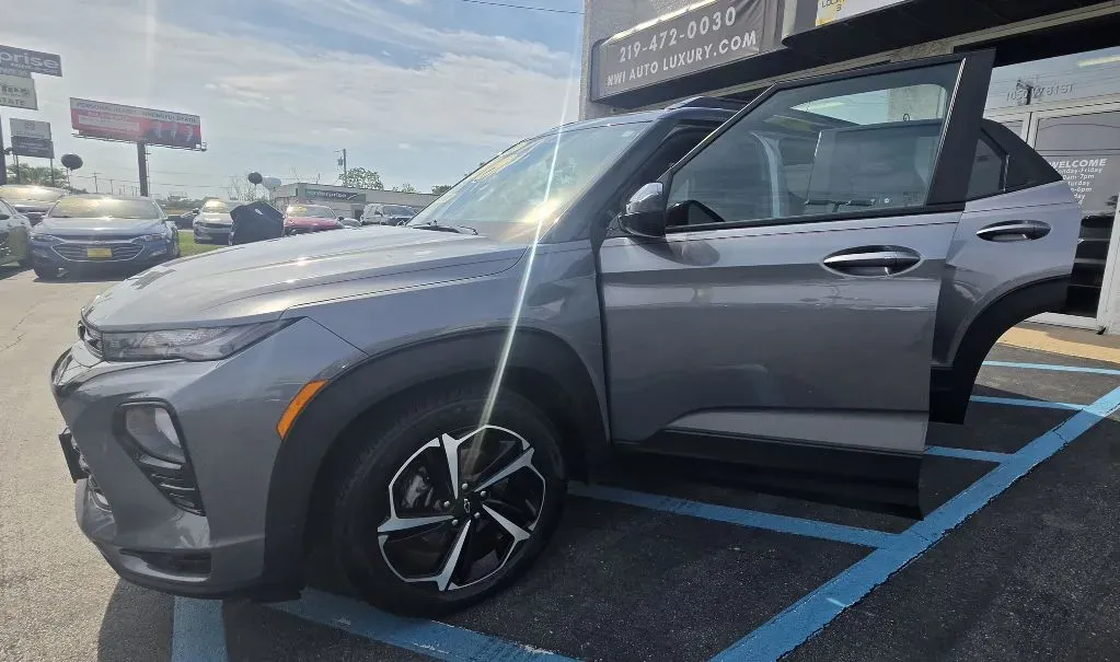 Silver 2021 CHEVROLET TRAILBLAZER RS for sale in Merrillville, IN