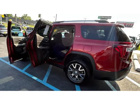 More photos of 2023 GMC ACADIA SLE at NWI Auto Luxury Merrillville, IN