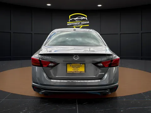 More photos of 2022 NISSAN ALTIMA 2.5 SL at NWI Auto Luxury Merrillville, IN