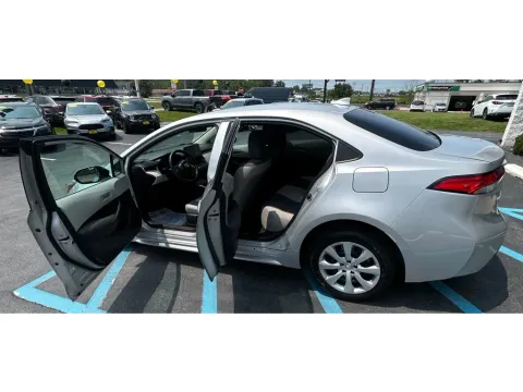 More photos of 2024 TOYOTA COROLLA LE at NWI Auto Luxury Merrillville, IN