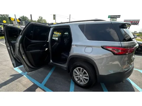 More photos of 2023 CHEVROLET TRAVERSE LT CLOTH at NWI Auto Luxury Merrillville, IN