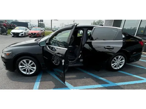 Another view of 2018 CHEVROLET MALIBU LT for sale in Merrillville, IN at NWI Auto Luxury Merrillville