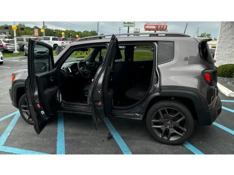 More photos of 2021 JEEP RENEGADE LATITUDE at NWI Auto Luxury Merrillville, IN