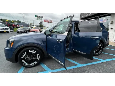 Photos of 2024 KIA TELLURIDE S for sale in Merrillville, IN at NWI Auto Luxury Merrillville