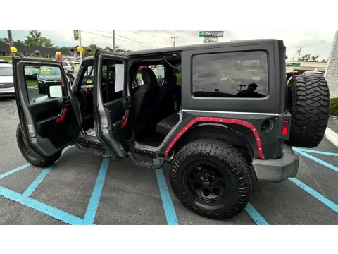 Another view of 2016 JEEP WRANGLER UNLIMI RUBICON for sale in Merrillville, IN at NWI Auto Luxury Merrillville