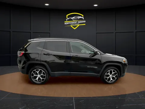 More photos of 2024 JEEP COMPASS LIMITED at NWI Auto Luxury Merrillville, IN
