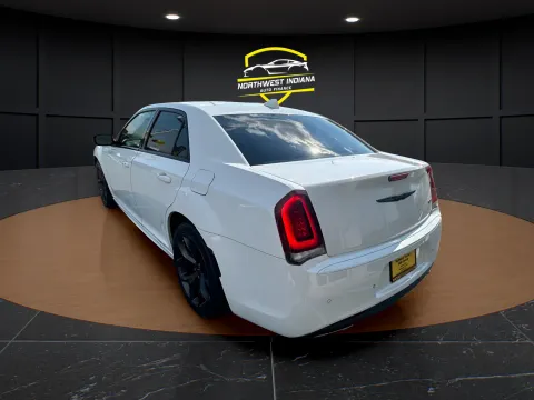 More photos of 2022 CHRYSLER 300 TOURING L at NWI Auto Luxury Merrillville, IN