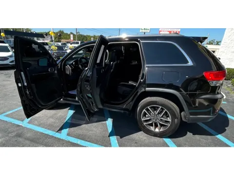 More photos of 2019 JEEP GRAND CHEROKEE LIMITED at NWI Auto Luxury Merrillville, IN