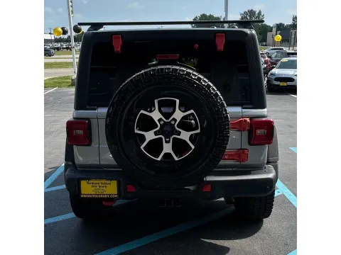 More photos of 2020 JEEP WRANGLER UNLIMI SAHARA at NWI Auto Luxury Merrillville, IN