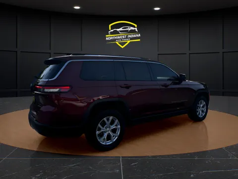 More photos of 2023 JEEP GRAND CHEROKEE LIMITED at NWI Auto Luxury Merrillville, IN