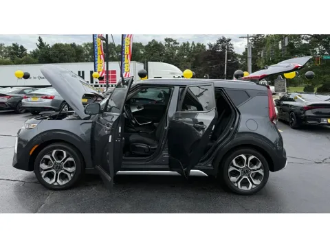 Another view of 2022 KIA SOUL LX for sale in Merrillville, IN at NWI Auto Luxury Merrillville